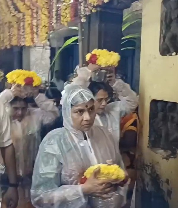 அப்ப இது என்ன குறளி வித்தையா?