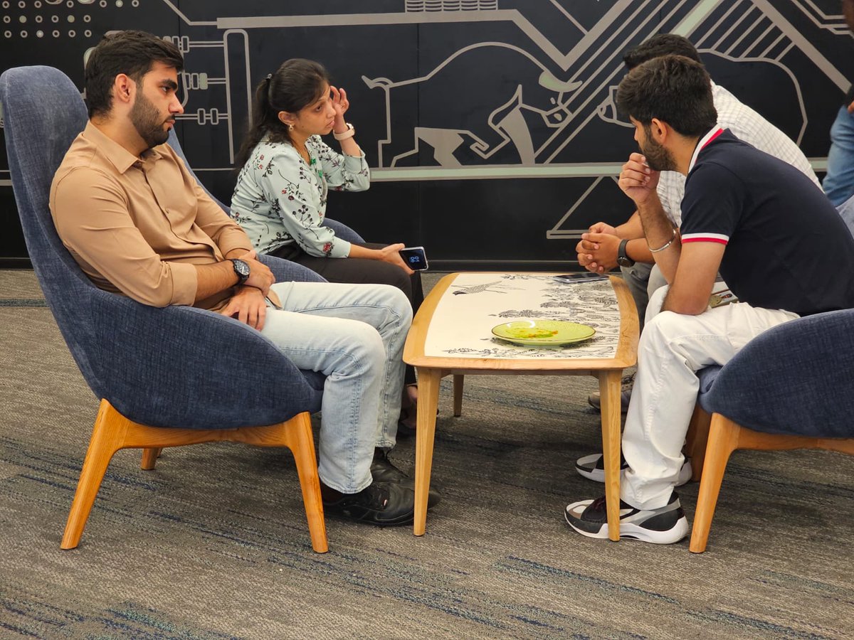 prateek_droid's tweet image. That’s a wrap on the Compose Adaptive Workshop in Bangalore! 🚀

Incredible day with developers diving into adaptive UI and new layout tools for different form factors. 📱💻

Huge thanks to everyone who joined and shared feedback. Great energy!

#AndroidDev #JetpackCompose