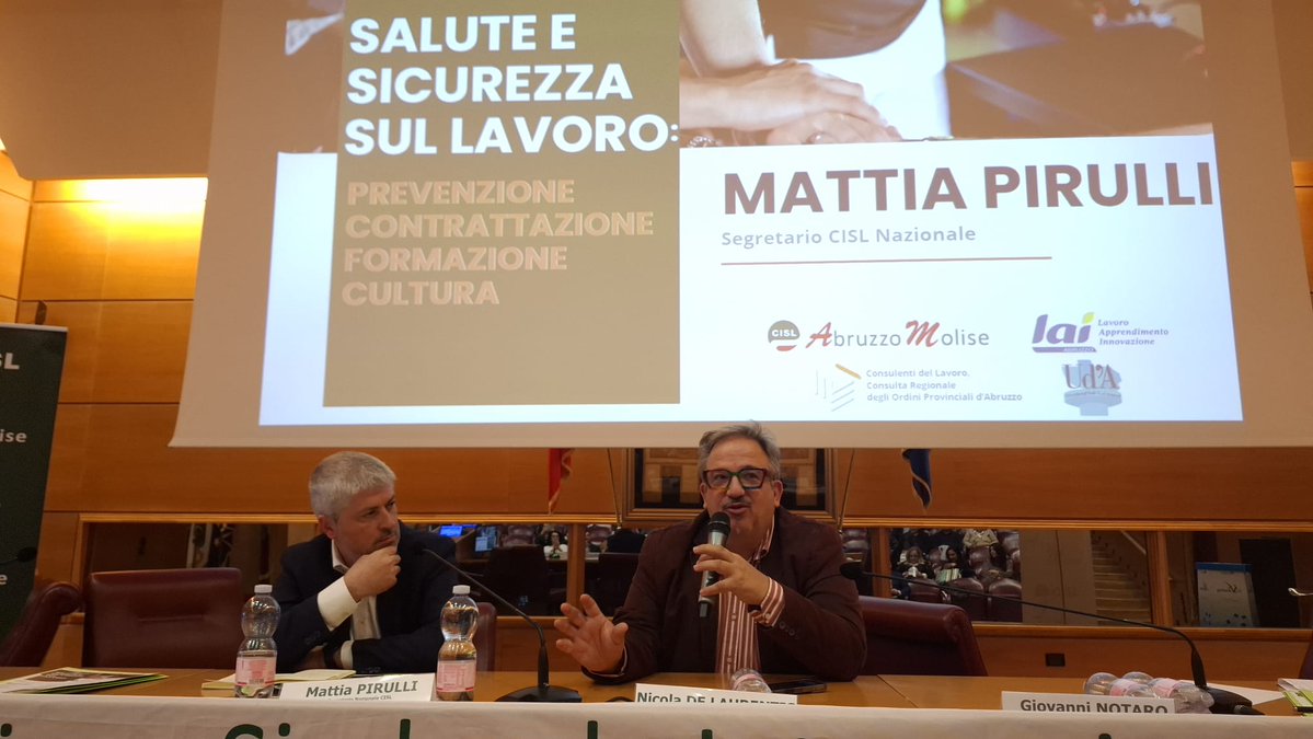 CISLAbruzzoMoli's tweet image. Il Segretario Nazionale #Cisl Pirulli al Convegno #Cisl "Salute e sicurezza sul Lavoro "Non tutti i lavori sono uguali i rischi sono molto diversi tra di loro ma abbiamo bisogno di un'educazione alla sicurezza. Con la patente a crediti abbiamo qulificato e reso il lavoro sicuro"