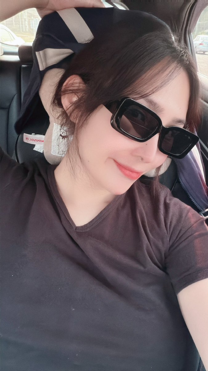 JenNyBerryMix's tweet photo. ติดฝน ไปหลบฝนไหนได้บ้าง 😱💦 
#พา���ุ #CasaDoPatrão #اڈیالہ_کی_چابی_صرف_مزاحمت #เชียงราย #สาวเชียงราย https://t.co/4blfZG890N