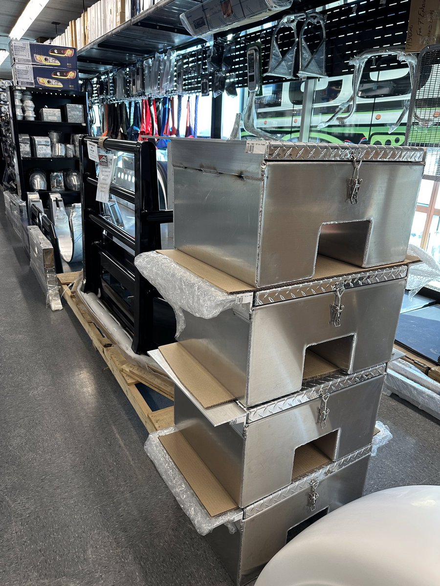 theleadpedal's tweet image. Trucks, truck parts, and more-that’s what Chrome Supply Warehouse is known for. With over 8000 sq feet of the best truck parts around your truck will be gleaming at the shows this season. #trucks #parts #chrome chromesupplywarehouse.com @ChromeSupply