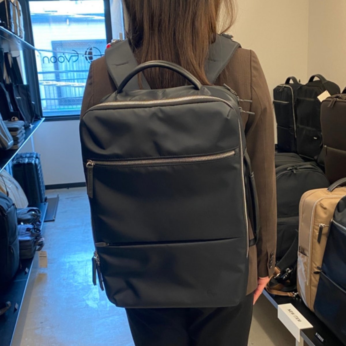 Evoon_Japan's tweet image. 先日、Evoon直営店の営業が終了いたしました。
期間中お越しくださった皆さま、本当にありがとうございました。

今回も、実際に製品に触れていただきながら皆さまと直接お話しができ、とても貴重な時間となりました✨

直営店は不定期でのオープンとなります。