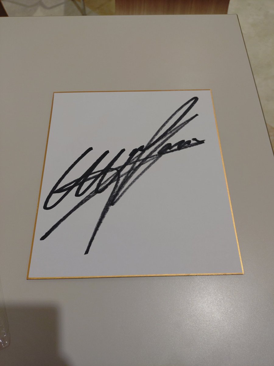 saganfighters's tweet image. サイン、ありがとうございました!!
明日の試合、頑張って下さい!!
#ウルフ・アロン 

ウルフ・アロン選手のTシャツを購入。
その特典で手に入れたフォトカード。
引いたのは皮肉にもウルフ選手と対立しているHOUSE OF TORTUREの #成田蓮 、 #SHO 両選手。
#新日本プロレス