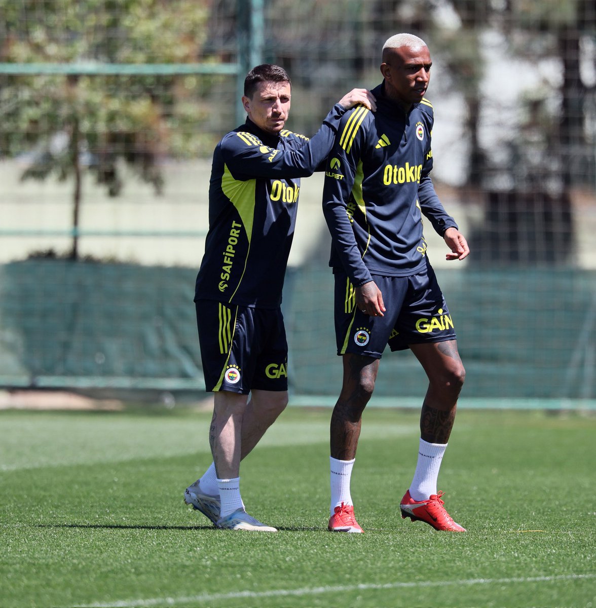 Tek Yol FENER tweet media