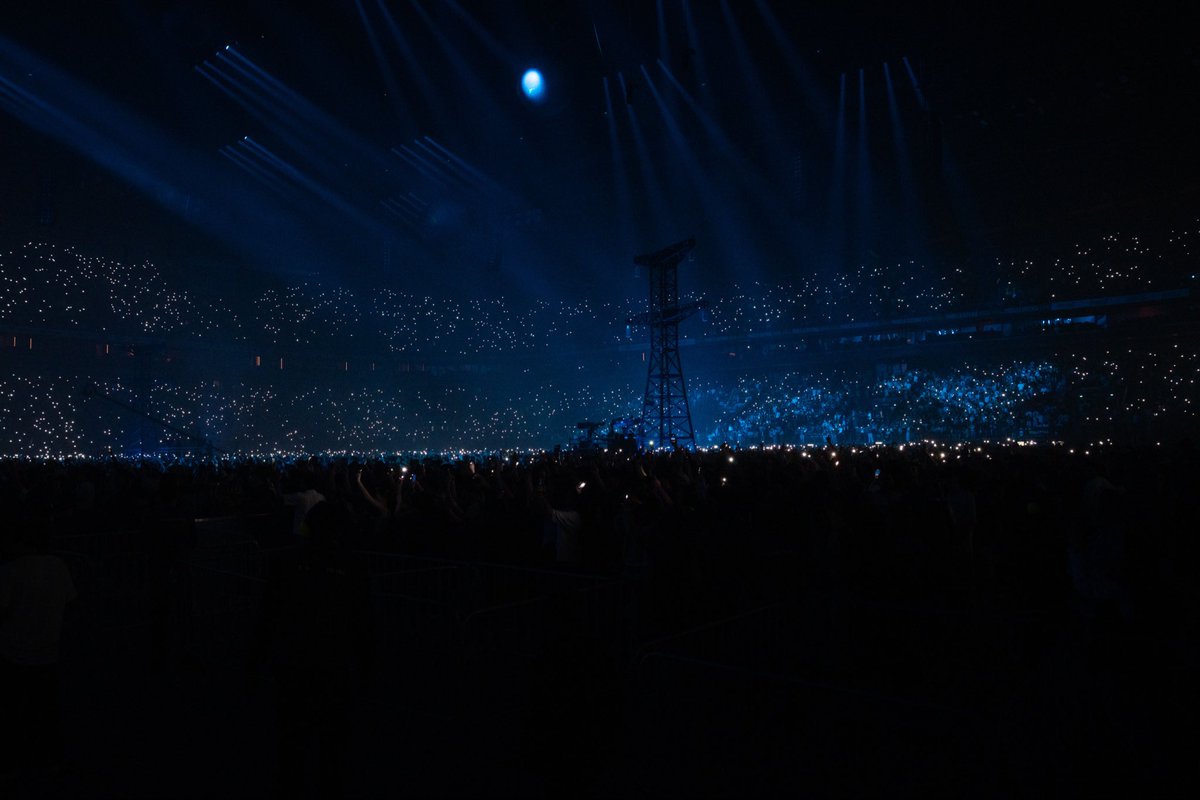 444ank's tweet photo. j’ai shoot @JosmanOG à la défense Arena et je vous ai même pas montré les photos ici 🍾 https://t.co/T3OrHStrqb