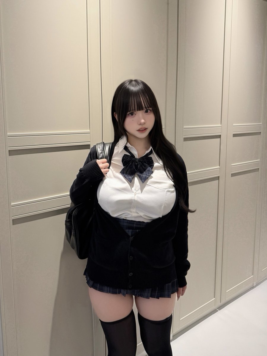 Riribebe123's tweet photo. どっちが好き？🩷✨ https://t.co/YlfPYXHhoy
