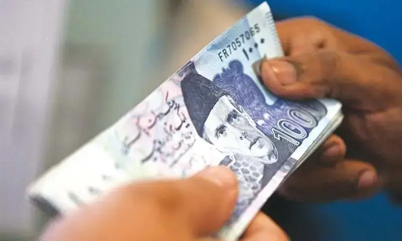 pakco_updates's tweet image. #May1
2. Trade &amp;amp; industry leaders on #Monday criticized @sbp
for the rate hike to 11.5%. @fpcci chief said tightening of monetary policy would deal a crippling blow to the struggling industrial and export sectors, where #Islamabad is contradicting on its policies.
#Pakistan #News