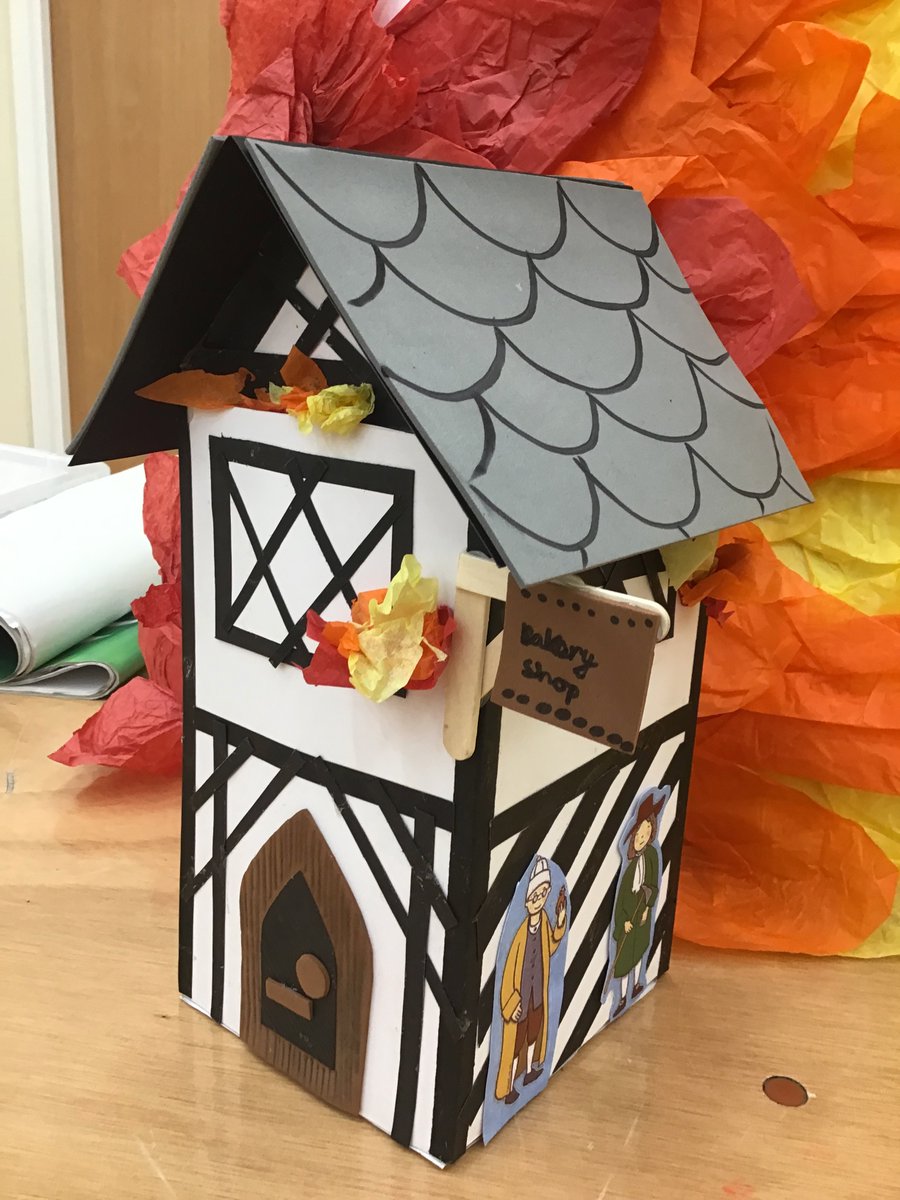 Rotherhamcreat2's tweet image. A brilliant morning @PrimaryFerham Yr2 children and families have been looking at the Great Fire of London. We have developed our creative art skills to design and develop a 3D Tudor house and our very own Pudding Lane. Amazing team work.#fabulousfamilies  #learningtogether