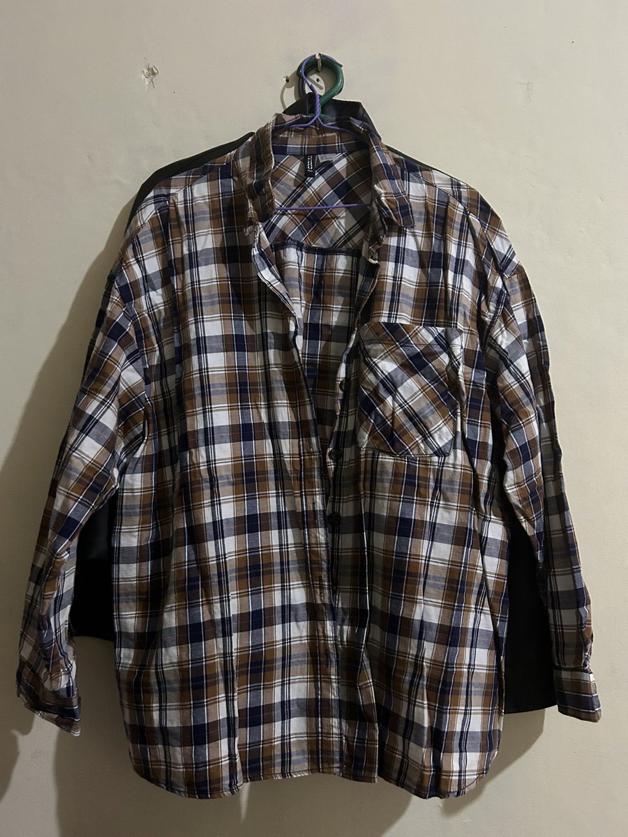 heejsty's tweet photo. WTS PRELOVED Kemeja Flanel H&amp;M kotak-kotak

💋LD 120-150
💋 Panjang 79
💋Oversized
Dom Bekasi

Price : 30.000

https://t.co/y8Nr0R1kNR https://t.co/1tjueYFtI0