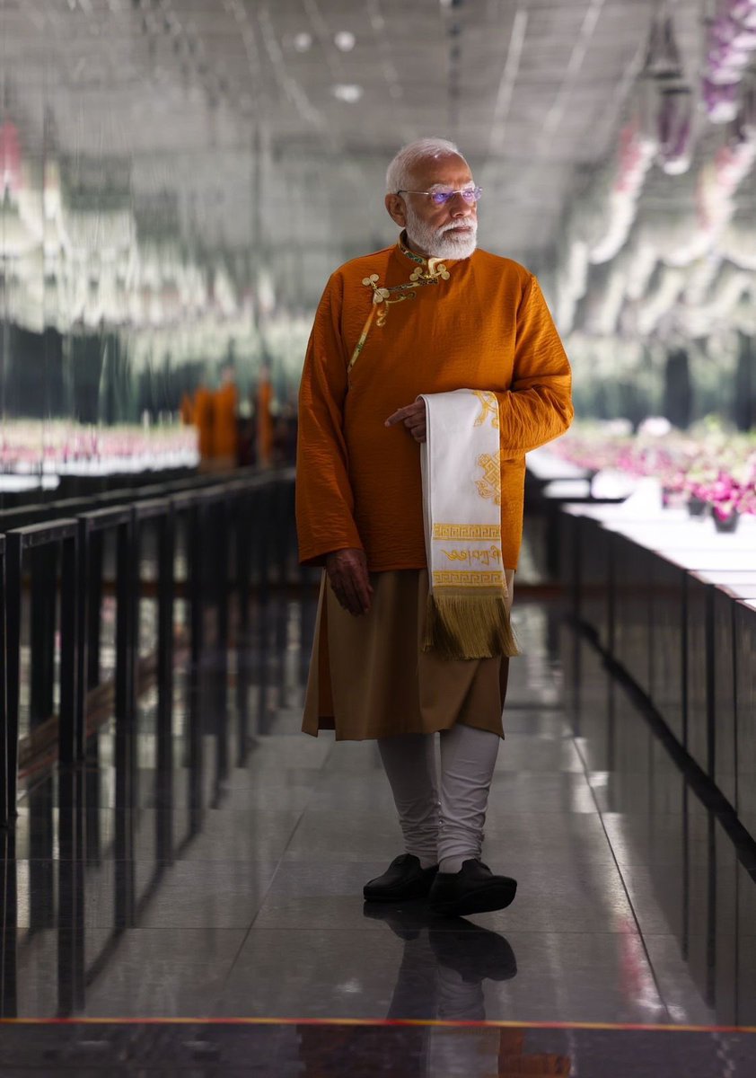 PSTamangGolay's tweet photo. It was an honour and a proud moment to join the Hon’ble Prime Minister Shri Narendra Modi ji, and Hon’ble Governor Shri Om Prakash Mathur ji, on a visit to the Orchidarium at Swarnajayanti Maitreya Manjari, Ridge Park.

The visit was marked by the Hon’ble Prime Minister’s deep appreciation for India’s extraordinary biodiversity and his vision for promoting environmental conservation alongside sustainable development. As he walked through the Orchidarium, home to a stunning collection of rare and indigenous orchid species, his keen interest in preserving the nation’s natural heritage was evident.

Under his leadership, such initiatives continue to highlight the importance of ecological balance, eco-tourism, and the protection of fragile mountain ecosystems. The experience of accompanying him in this serene and vibrant setting was truly inspiring, reflecting his enduring commitment to harmonizing progress with nature.

Sikkim, with its pristine landscapes and rich biodiversity, stands as a shining example of how nature and progress can coexist in perfect harmony, inspiring the nation and the world.
@narendramodi 
@PMOIndia