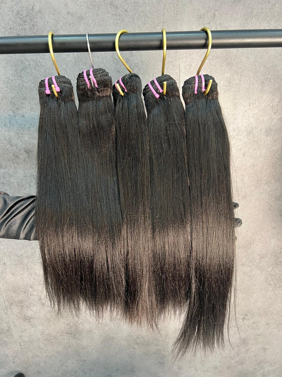 hair_gurls's tweet image. Premium quality hair bundles and wigs are now within your reach! Choose our collection for the perfect blend #premiumqualityhair #StyleUpgrade #FlawlessLook #SelfConfidence #beautytrends #UKBeauty #FreeShipping #highlightseveryone