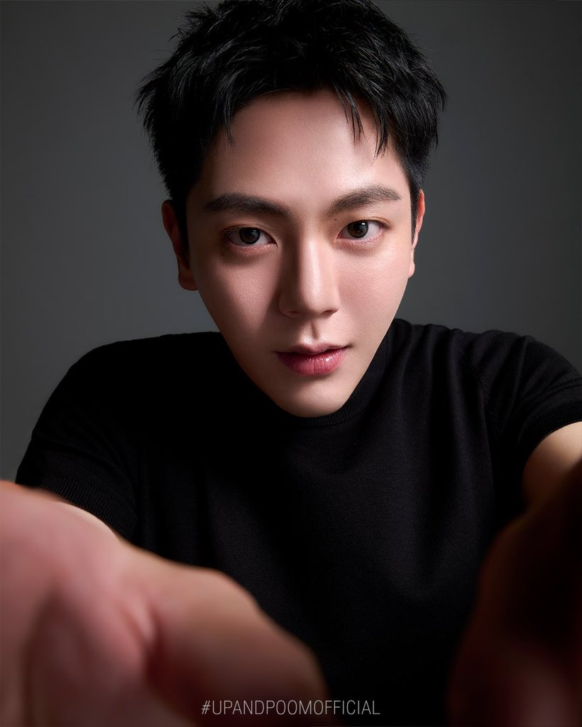 น้องอัพได้กินหมูกรอบยังจ๊ะ tweet media