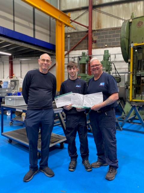 AandMEDM's tweet image. Congratulations Finlay, he joined in 2022, receives Level 3 Advanced Manufacturing Toolmaking Apprenticeship certificates from Mark Devonport, Dudley College assessor &amp;amp; Mick Talbot, Toolroom Manager. Now back to  the inconel.  
@Dudley_College #toolmaking #SkillsForLife #ukmfg