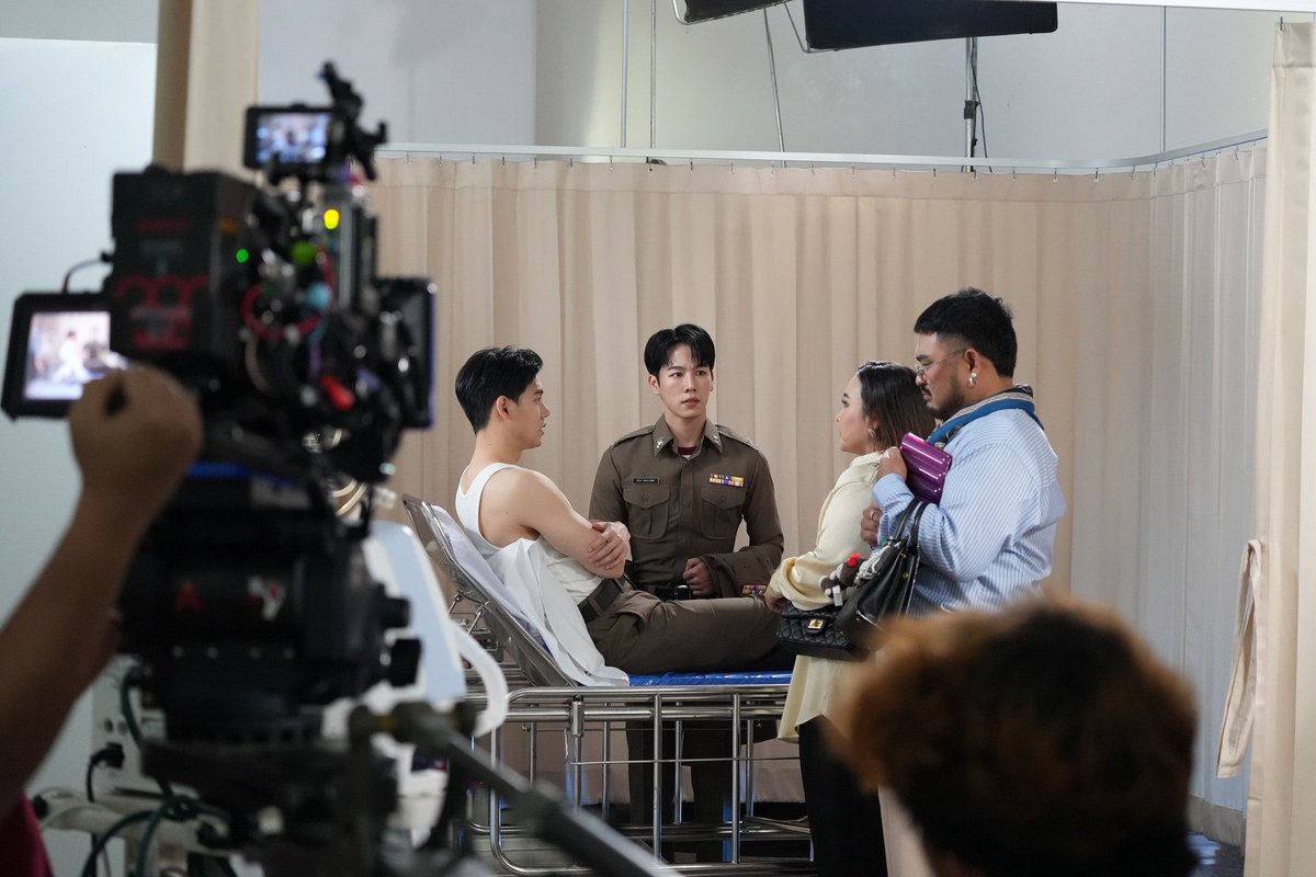 Police in Love Fan Support tweet media