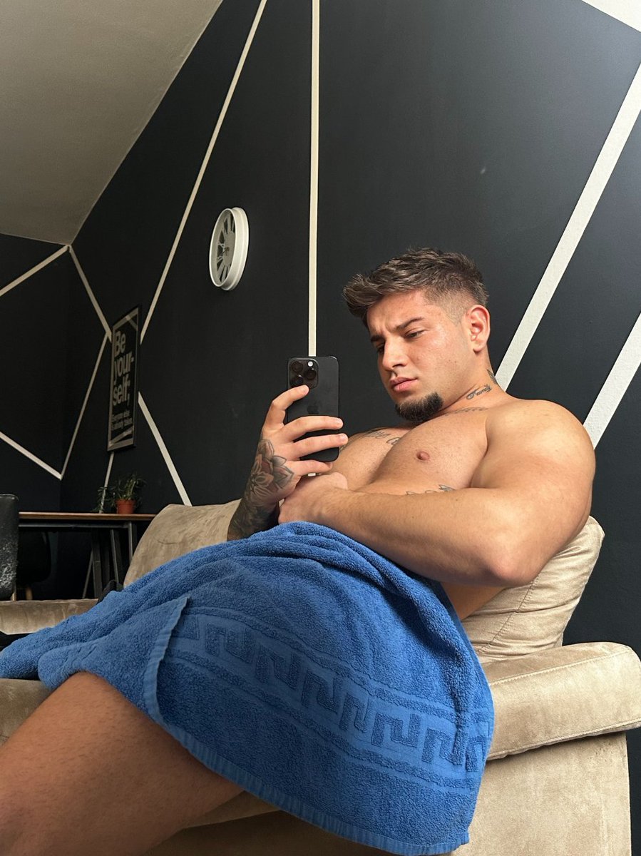 liam italian bull tweet media