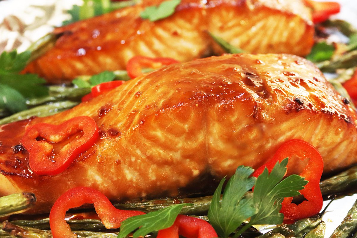 imsokathy's tweet photo. Sweet‑savory Sheet Pan Miso Maple Salmon, inspired by chef Susur Lee’s original recipe. Recipe at https://t.co/TlfnkwCzdZ #FoodieFinds #ChefInspired #DinnerGoals #EasyGourmet #HomeCooking https://t.co/xDNEUrtZPh