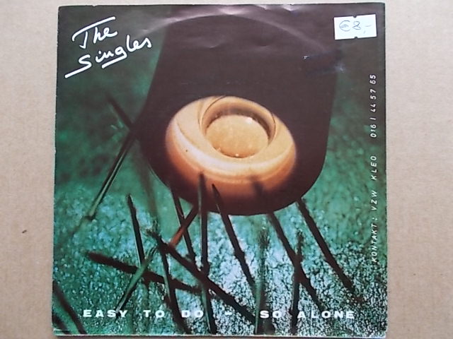 l7FI9CMSUa30222's tweet image. #NEWWAVE
#ニューウェーブ
東京のレコード店じゃ売ってないでしょシリーズ
THE SINGLES  7"  1981年  BELGIUM
NEW WAVE