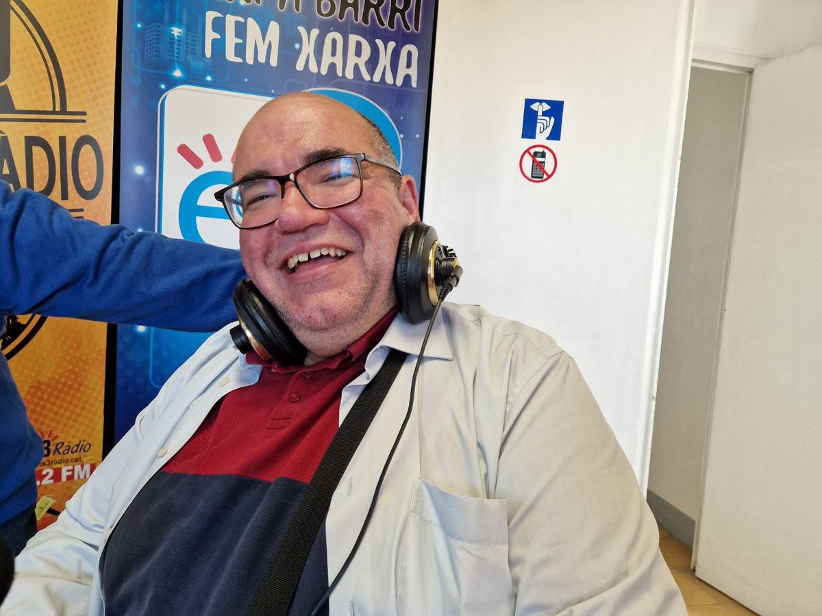 sants3radio tweet media