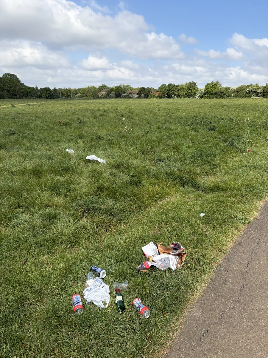 RealHillingdon tweet media