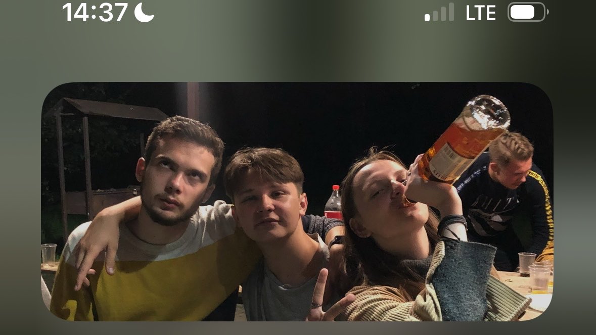 вадик вернись ко мне Я ХОЧУ БУХАТЬ В ПИРОГОВО А НЕ ВОТ ЭТО ВСЕ