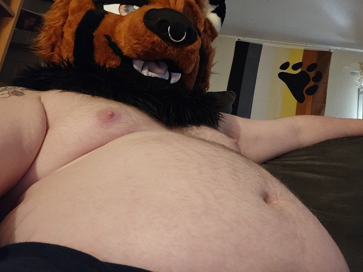 Fat Daddy tweet media