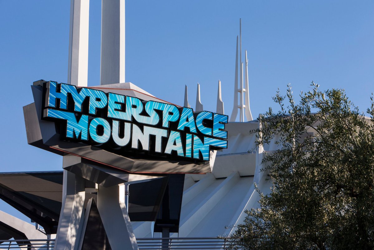 Disney Parks tweet media