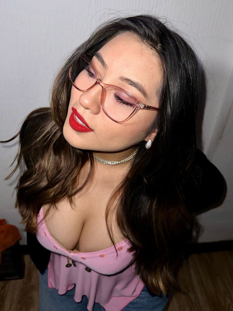Nelson Chloe 💕 tweet media