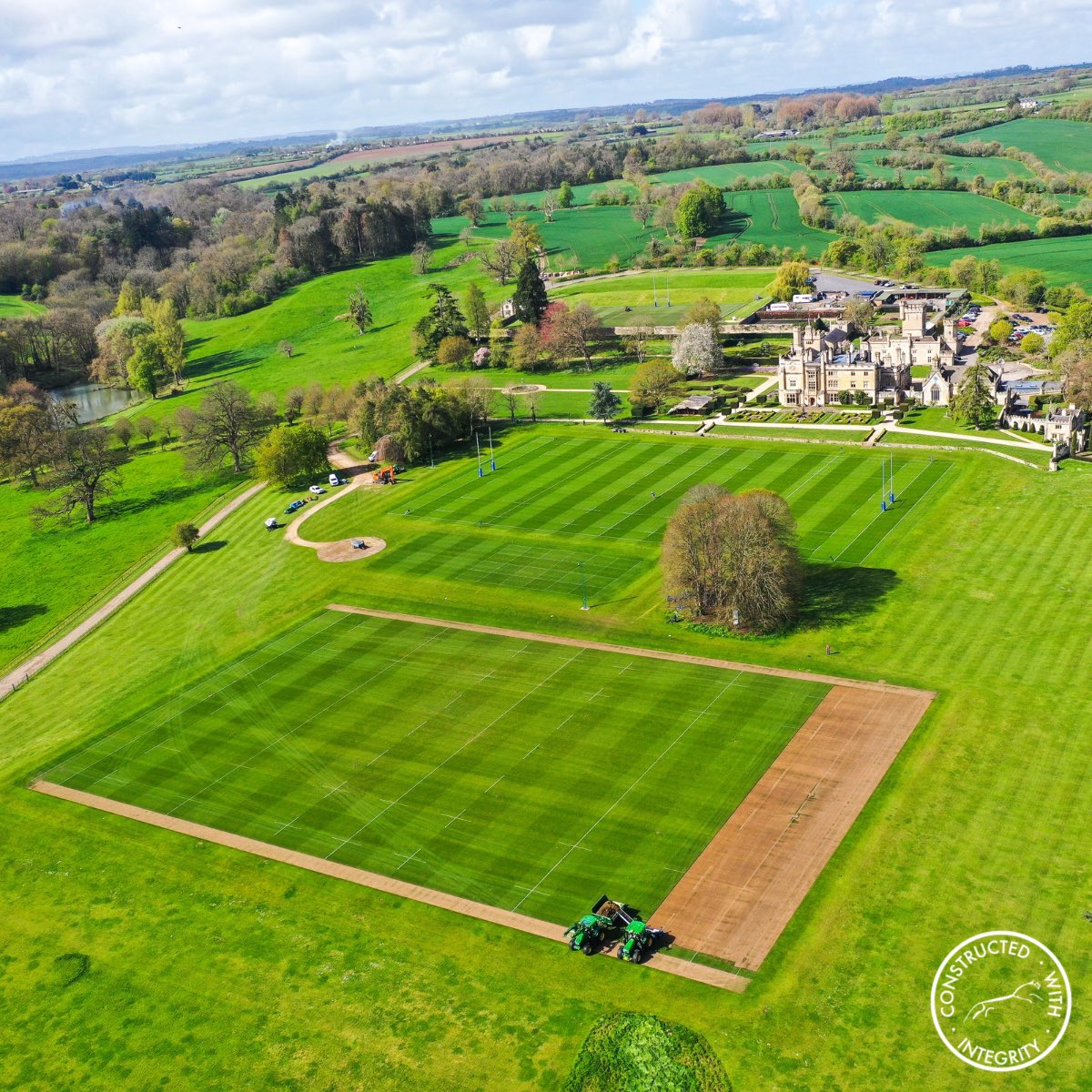 whitehorsecontr's tweet image. Elite performance requires elite surfaces.

We’re back at @BathRugby’s Farleigh House training ground — beginning pitch renovations ahead of the 2026/27 season 💪

🎥 youtube.com/watch?v=LutYVr… 📖 whitehorsecontractors.co.uk/case-studies/h…

#Rugby #BathRugby #Renovation #Constructedwithintegrity