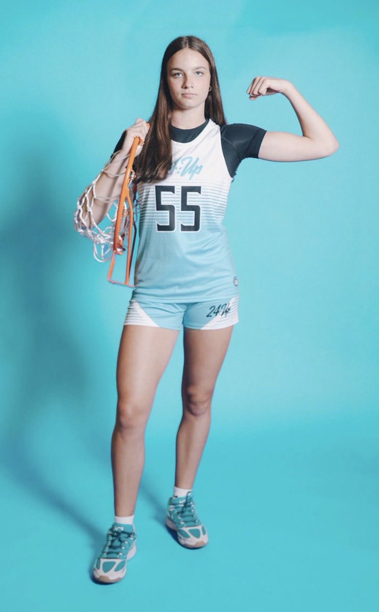 24up_official's tweet photo. 16U Peyton Cochenet is a blend of physical tools, versatile skillset, and a relentless competitive nature.

While @PeytonCochenet length catches the eye, it’s her ability to compete on both ends that is a rare, hard-to-find quality. She will simply outwork anyone on the floor 😤 https://t.co/6WgfIS1n3l