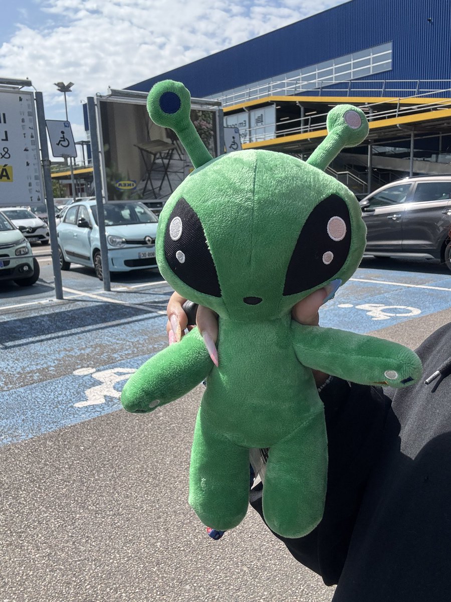 lala .◜◡◝ tweet media