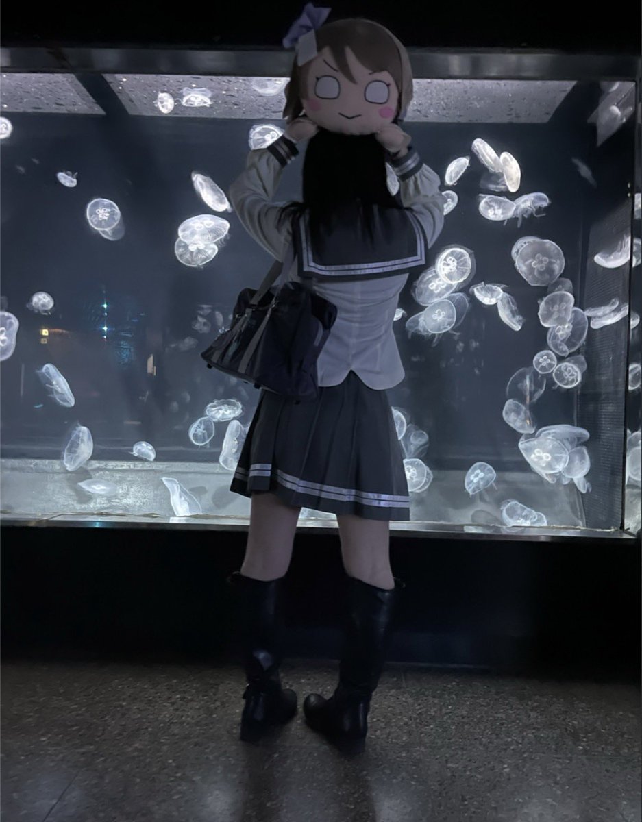 りんこ tweet media