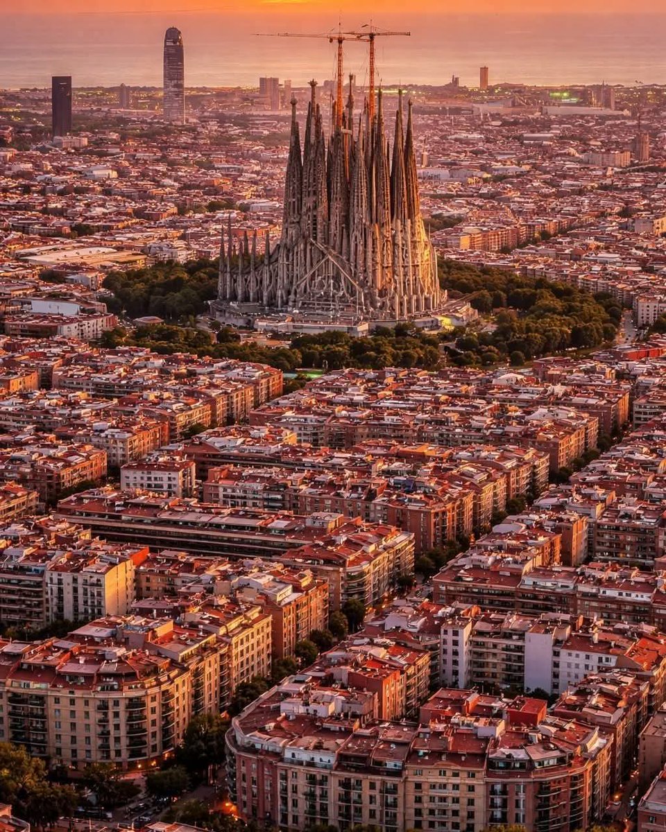 autumndreams01's tweet photo. Barcelona Spain https://t.co/Dv9rjDoeHr