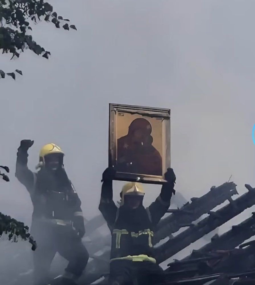 PmAmTraveller tweet media