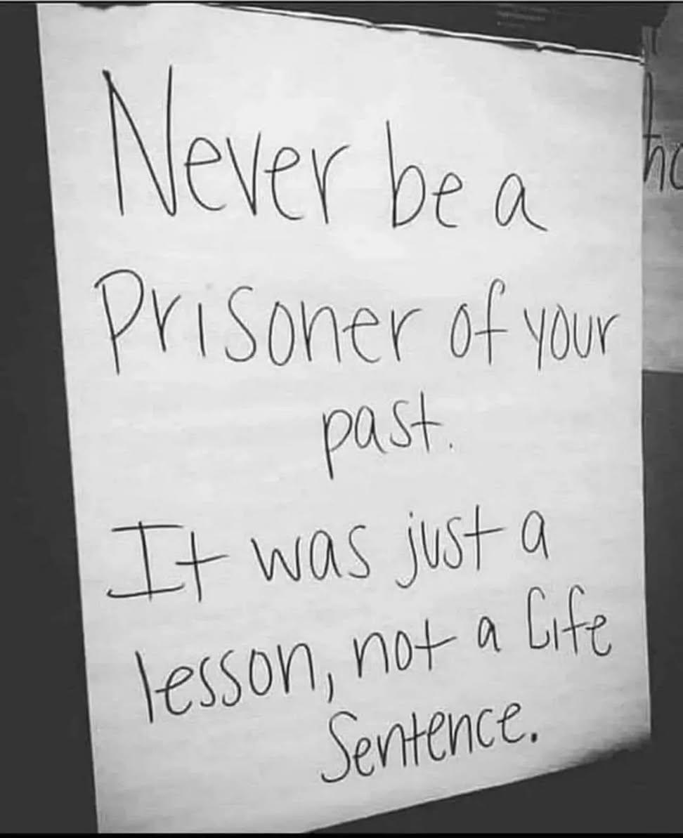 saniyafatma1278's tweet image. It’s never too late to start all over 
#recovery #addiction #momsinrecovery