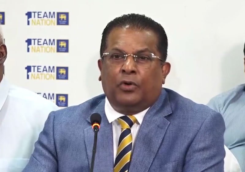 nibraz88cricket's tweet image. 🚨 Breaking: Shammi Silva, President of Sri Lanka Cricket, along with the SLC Executive Committee, has decided to resign following a special committee meeting held today.
This marks the end of Silva’s tenure since 2019. A new chapter begins for Sri Lankan cricket. #LKA