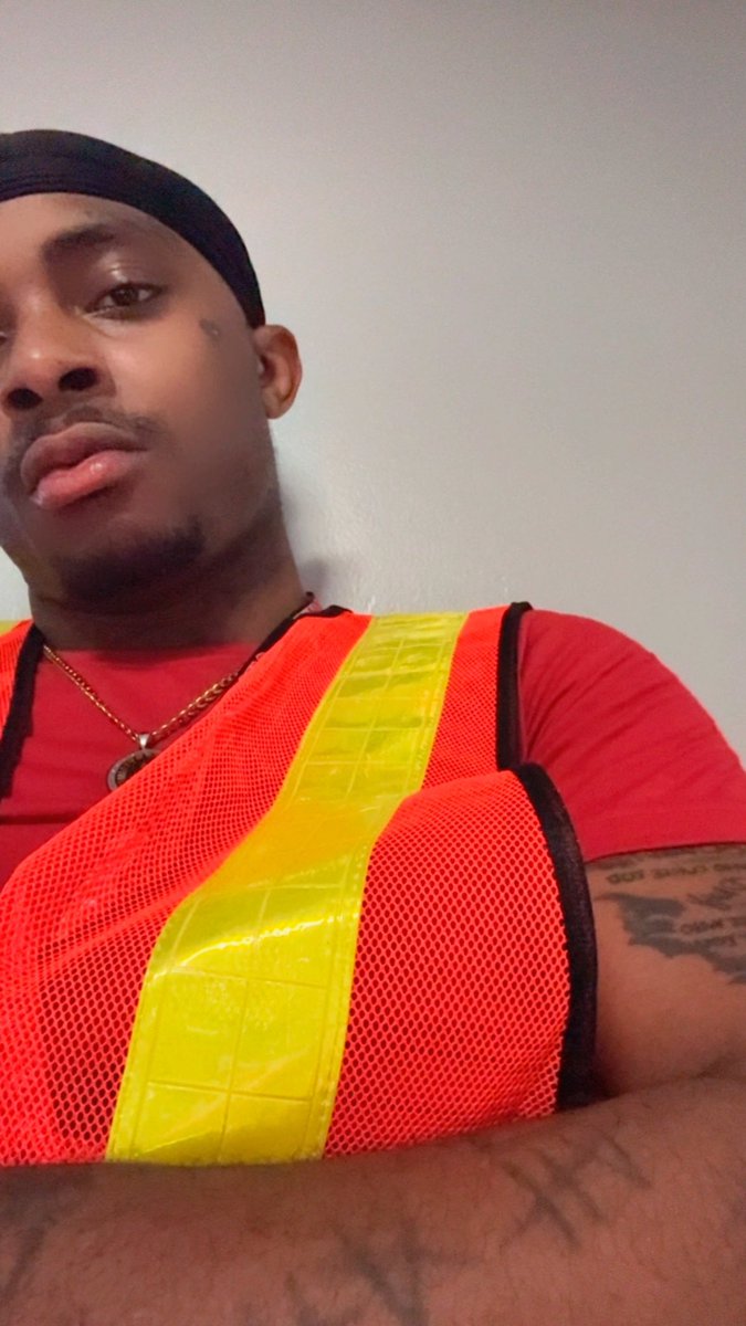 SlutMeOutTazz's tweet photo. Imagine me coming home from work to slut you tf out😮‍💨😮‍💨🫵🏽🫵🏽 https://t.co/chEZZFyCJj