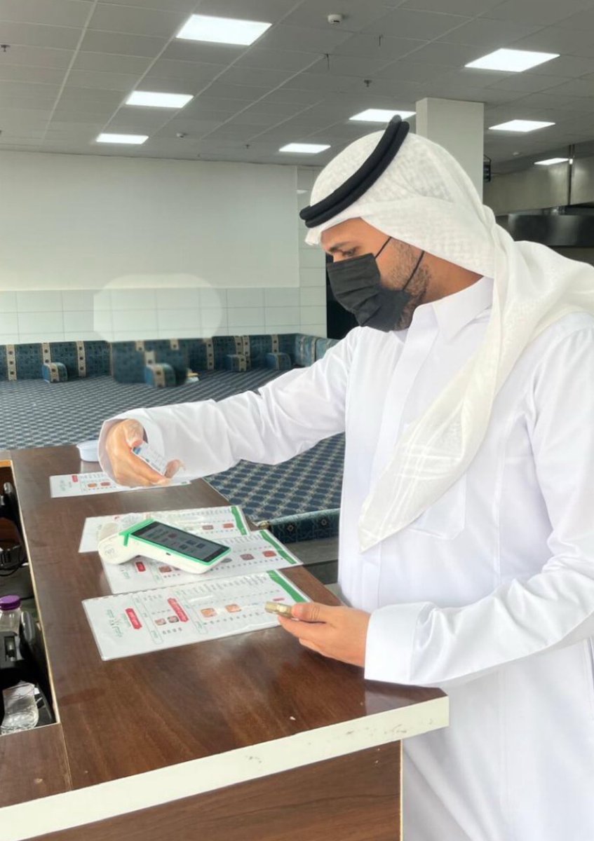 baladiahallith's tweet photo. #بلدية_الليث | 📸 
تواصل الفرق الرقابية جولاتها على المحلات التجارية 
والمنشـآت الغذائية ، للتأكـد مـن امتثالها وتطبيقها 
كـافـة الاشتراطـات الصحيـة والتحقق مـن سـلامـة 
الأغذية المقدمة ..
   ( 📍الميقات  ) 
@JeddahAmanah 
#الليث https://t.co/4UmJrzcoqu