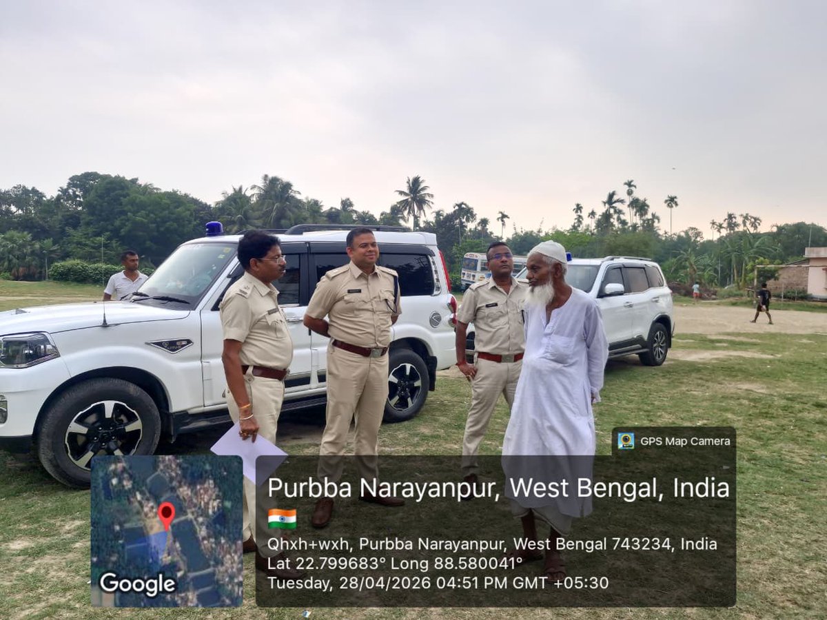 BarasatPolice's tweet image. The Additional SP (Zonal), along with the IC, Habra PS conducted a confidence-building route march and booth visit with CAPF to ensure a secure and peaceful electoral environment.

#BarasatPoliceDistrict #StayConnected #StaySafe #Barasat #WestBengalPolice4U