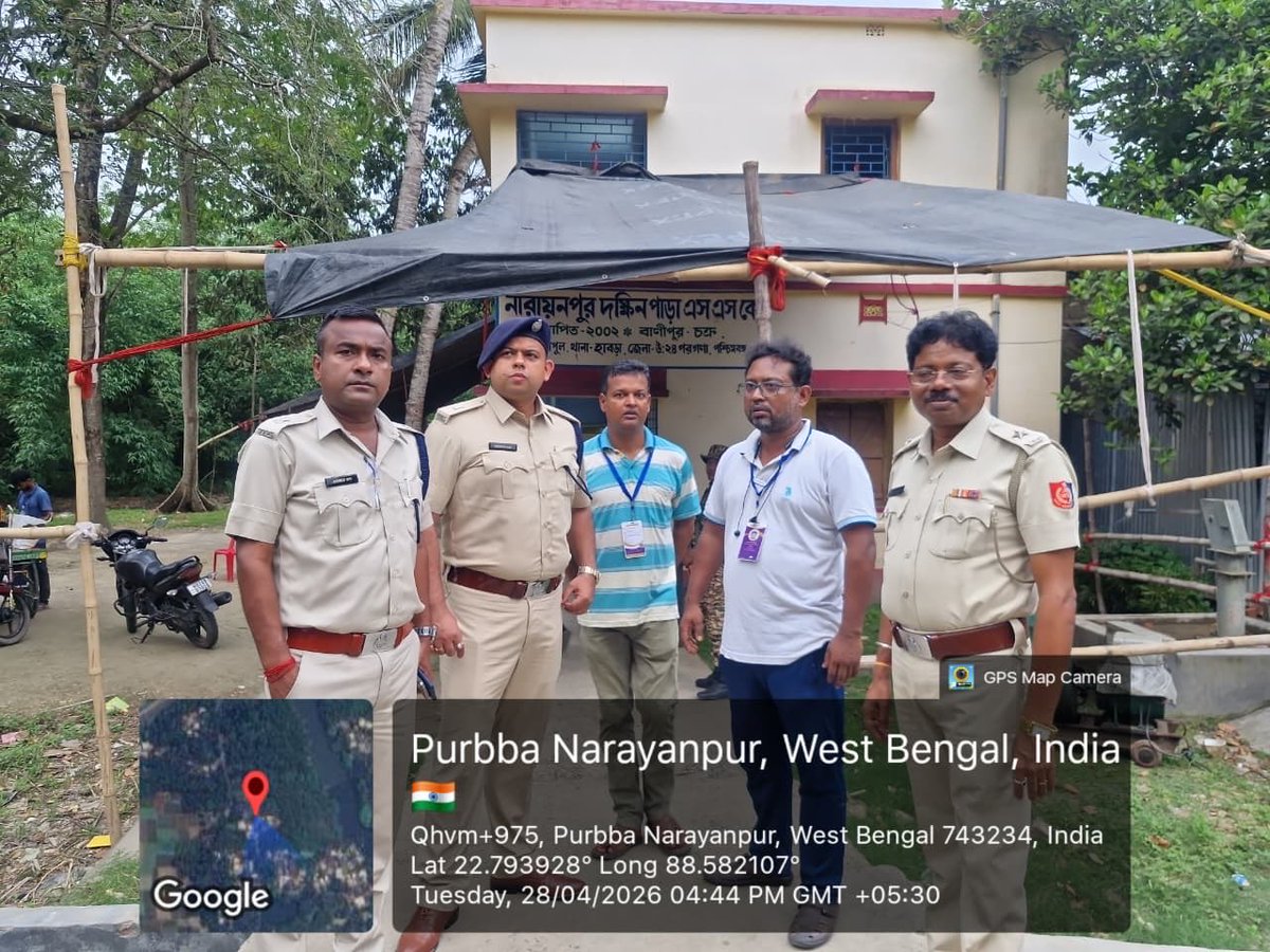 BarasatPolice's tweet image. The Additional SP (Zonal), along with the IC, Habra PS conducted a confidence-building route march and booth visit with CAPF to ensure a secure and peaceful electoral environment.

#BarasatPoliceDistrict #StayConnected #StaySafe #Barasat #WestBengalPolice4U