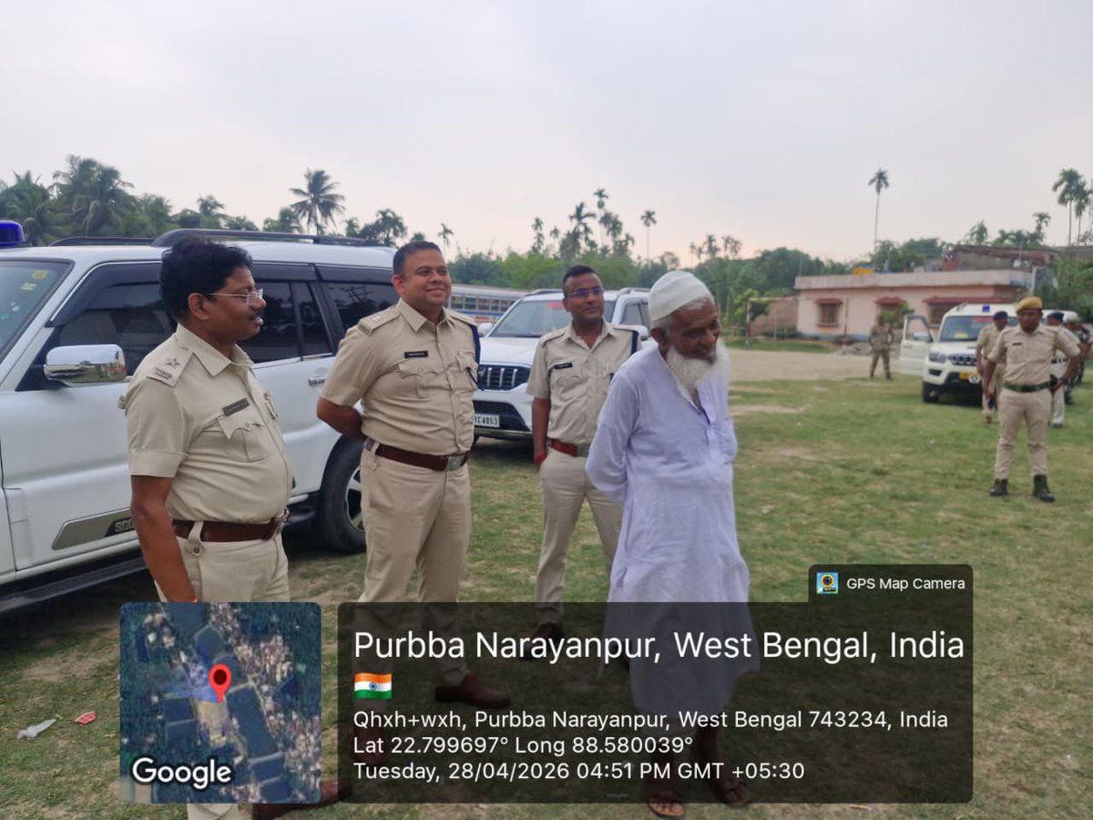BarasatPolice's tweet image. The Additional SP (Zonal), along with the IC, Habra PS conducted a confidence-building route march and booth visit with CAPF to ensure a secure and peaceful electoral environment.

#BarasatPoliceDistrict #StayConnected #StaySafe #Barasat #WestBengalPolice4U