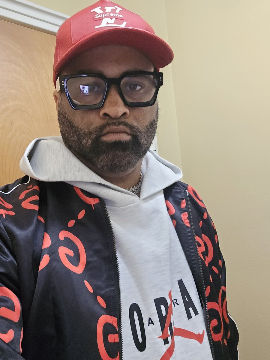 amirmusic2014's tweet image. I worked for everything I have. Nothing came for free. #life #WorkFromHome #hiphop #hiphopmusic