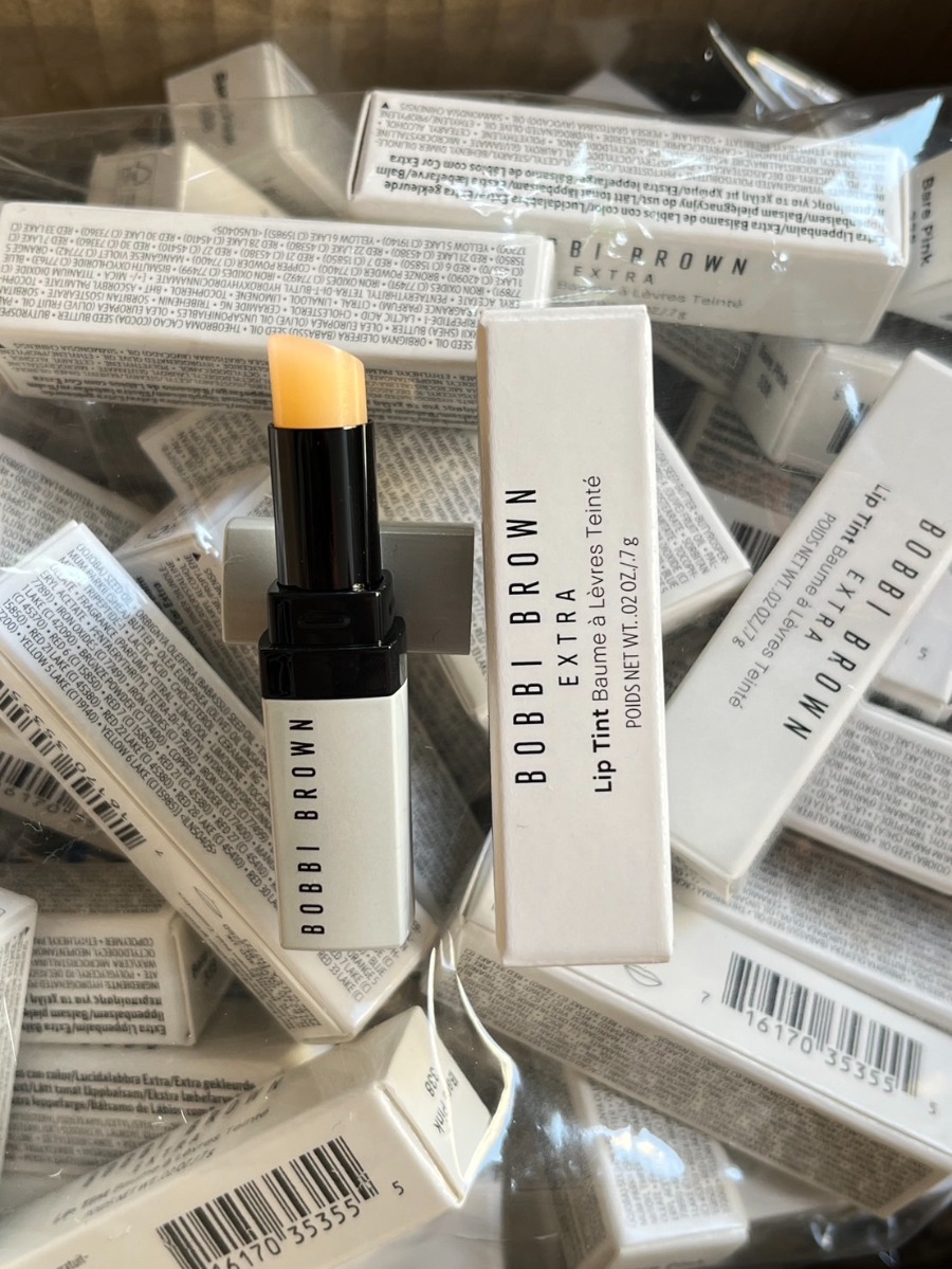 numjshop's tweet image. ✨🩷 พร้อมส่ง 350.- 〰️ Bobbi Brown Extra Lip Tint 0.7g. สี Bare Pink

#bobbibrown #นัมสต็อค