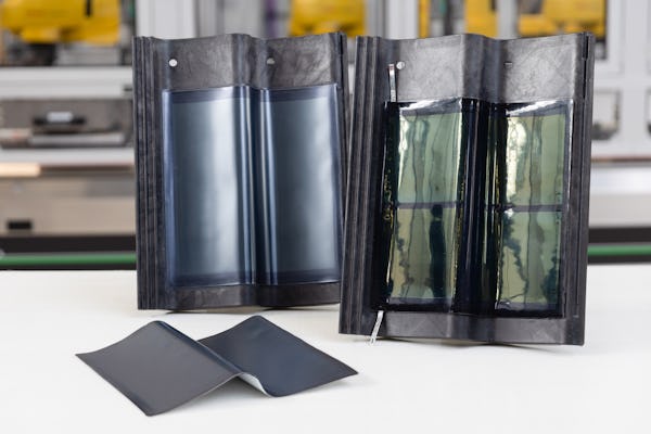 CobouwNL's tweet photo. Innovatie | ‘Zonne-dakpan eerste stap naar doorbraak nieuwe generatie cellen’ https://t.co/pRn7908eCM https://t.co/YetG5J64XS
