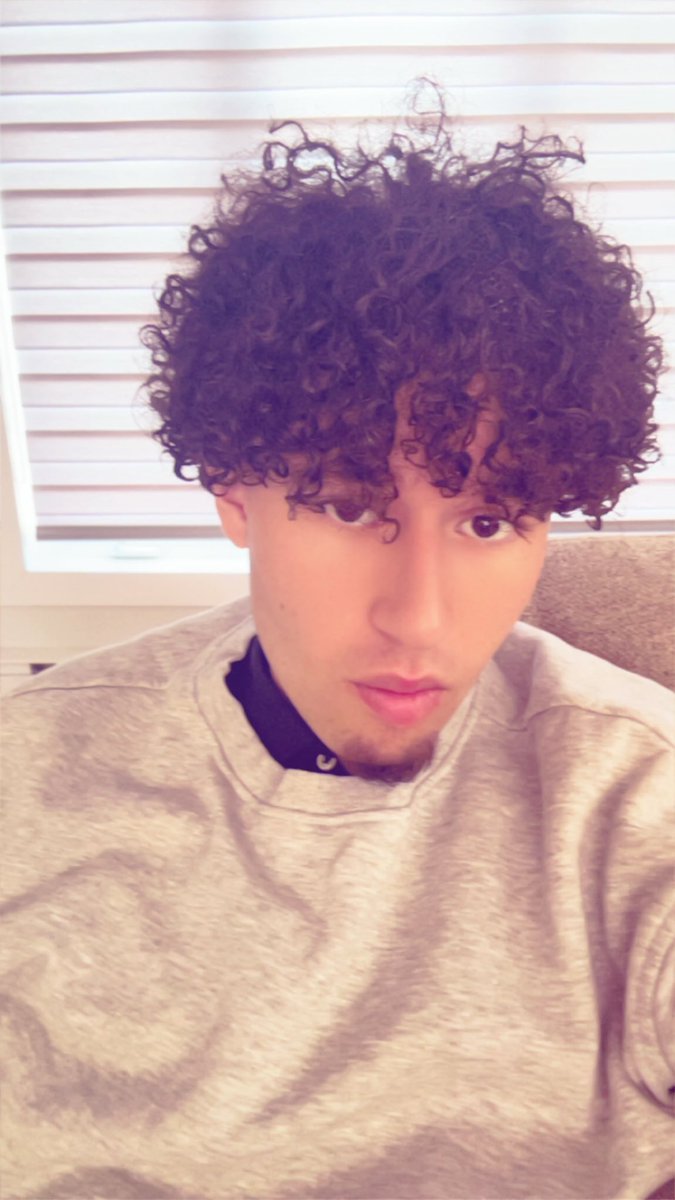 1ghilas_'s tweet image. I believe in u bby boy 🥰🙌 #inspire #prettyboy