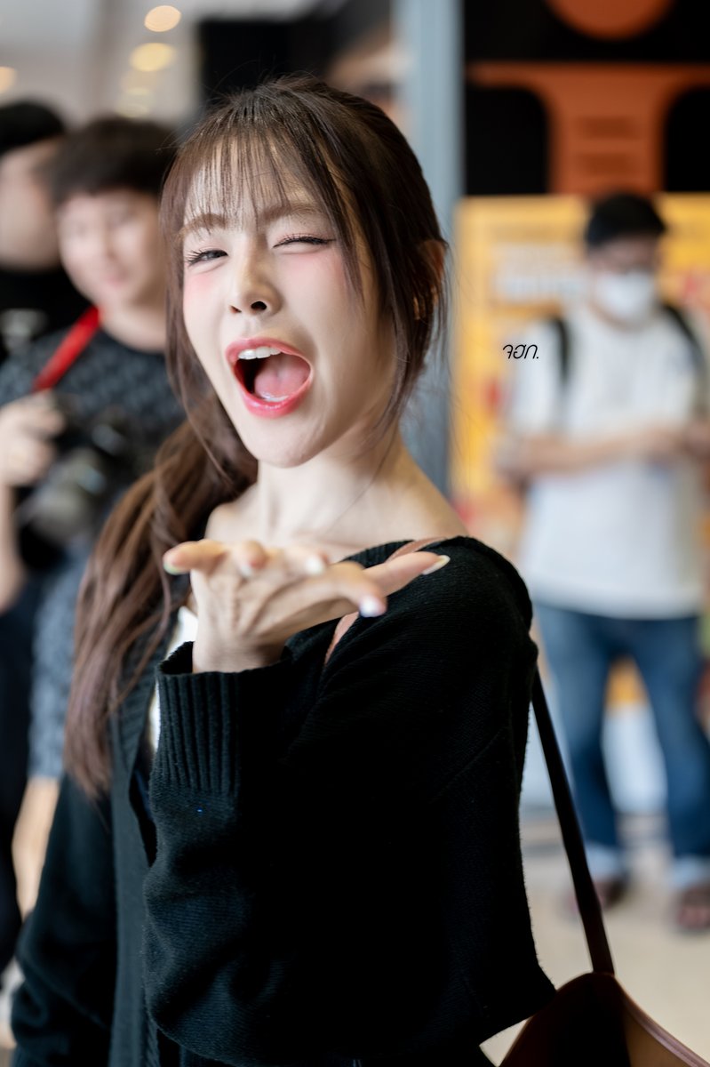 คนทำงานที่ถูกหวย  7892 🐾🥛🍒 tweet media