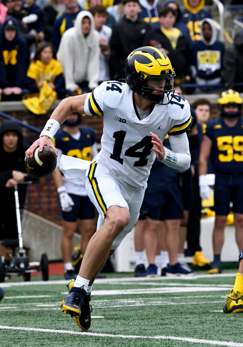 The Winged Helmet tweet media