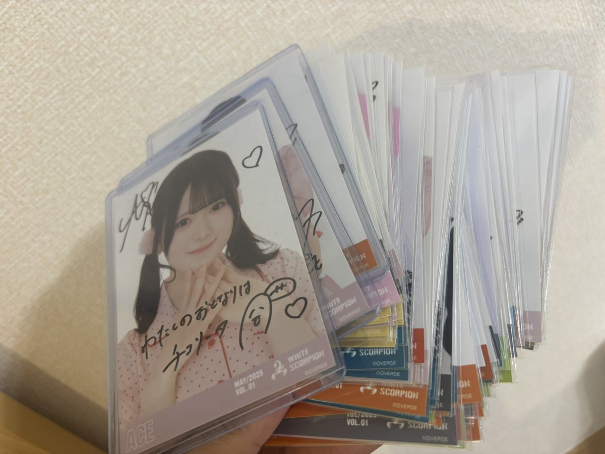 じろう tweet media