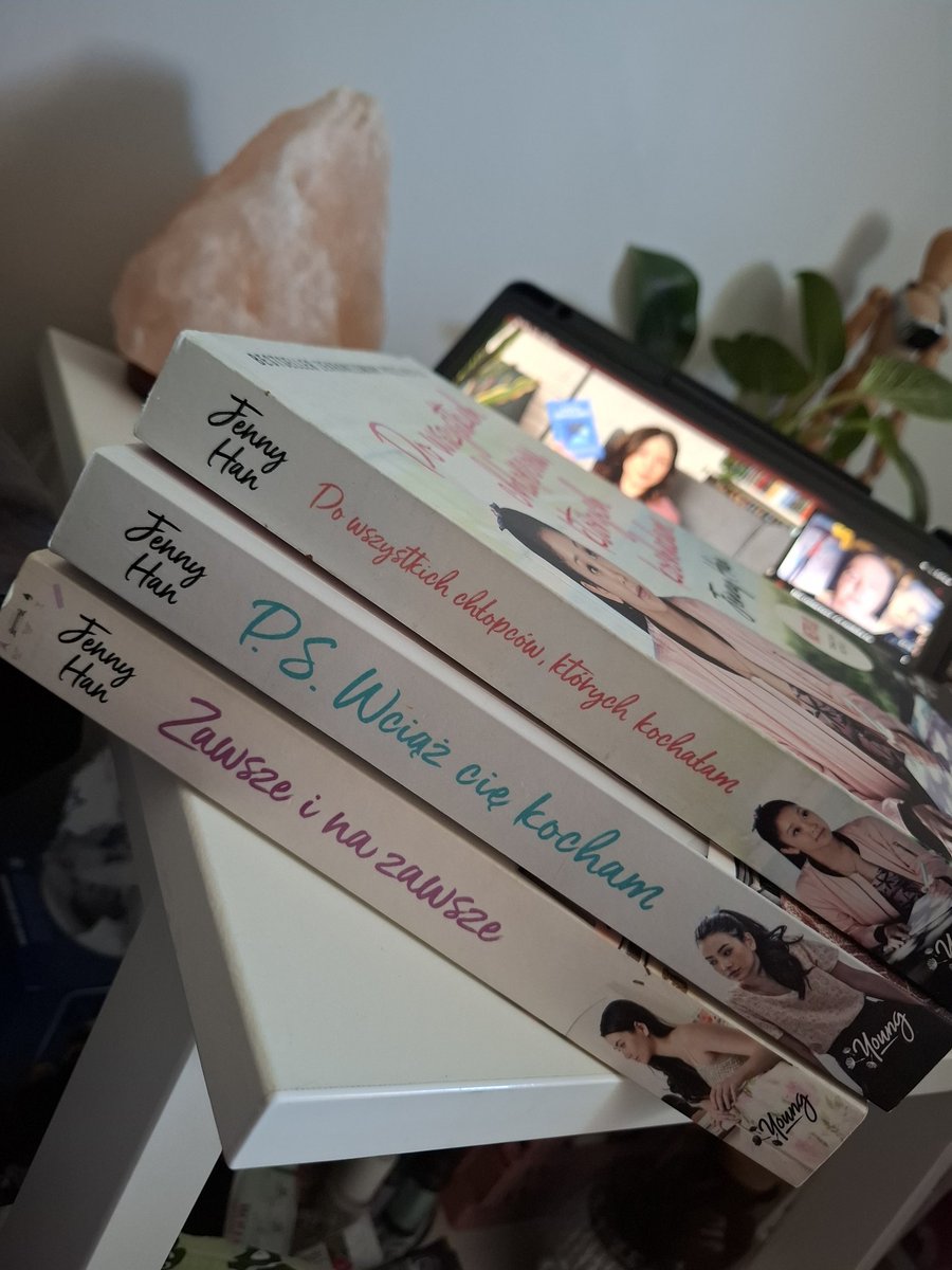 wolałabym mieć to w tym ładnym wydaniu, ale za 3zł nie będę narzekać 😝