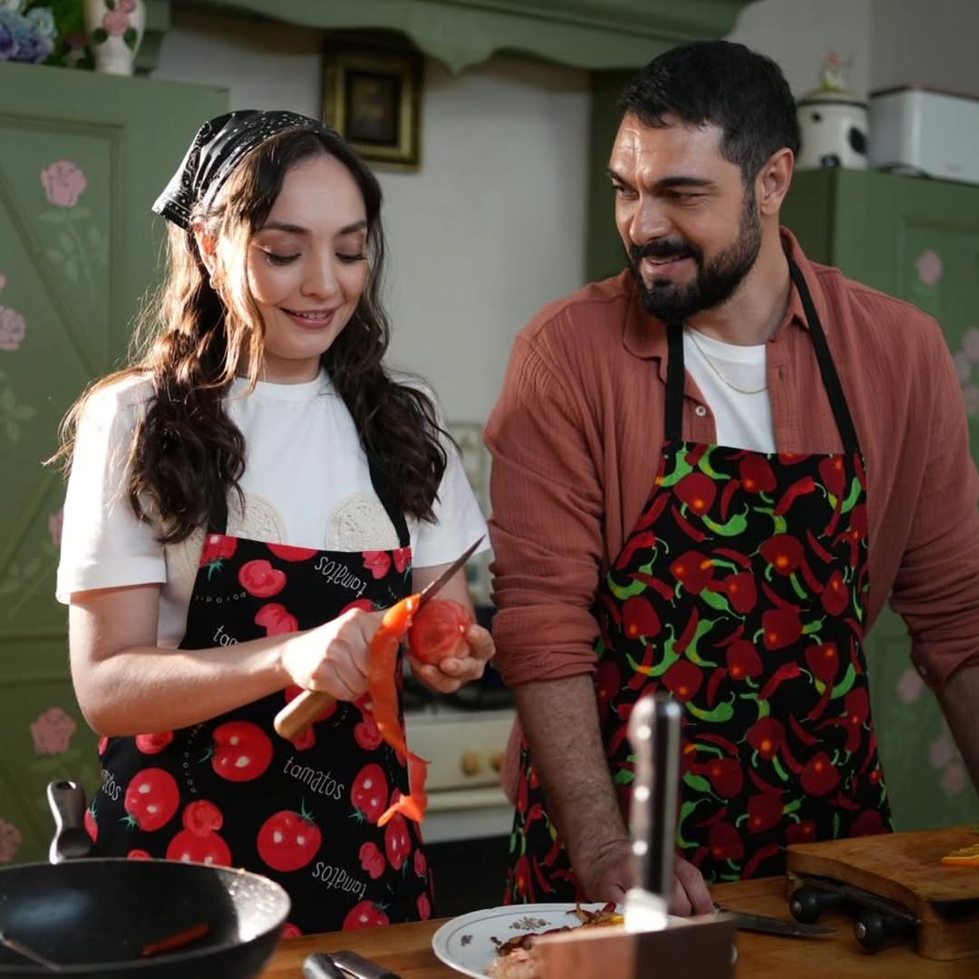diziseyircisi's tweet photo. #HalilİbrahimCeyhan ve Zeynep Tuğçe Bayat 100% Aşk filminde buluştu
Kaynak Birsen Altuntaş https://t.co/0xTYDpF92R