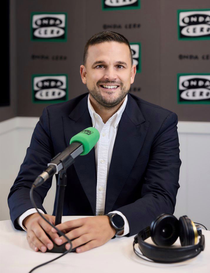 ODValencia's tweet image. #Radio 🎙

Se incorpora @SergiLopezR  a @BrujulaOndaCero para repasar la actualidad deportiva de la Comunitat Valenciana

📻101.2FM y 90.9FM
📱App Onda Cero
🖥Web ow.ly/CkJ550LJr7Z